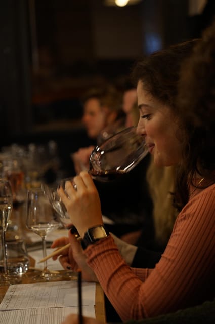 8-Tier Hungarian Wine Tasting in a Cozy Downtown Wine Bar - Bortodoor’s cozy room and how to find it fast