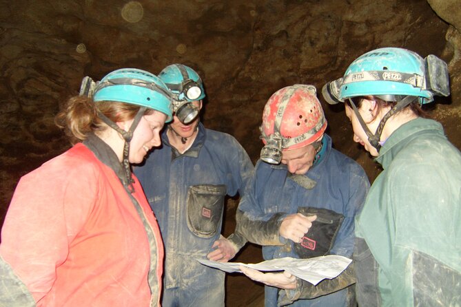 Adventure Caving Experience in Budapest - The 2.5–3 hour route: crawling, climbs, and the reality of tight spaces