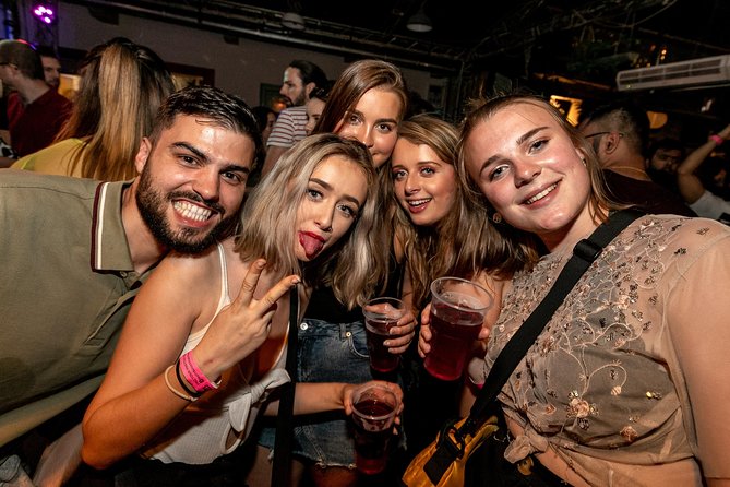 Bingo Bar Crawl - Pace and Crowd Levels: What to Expect on the Ground