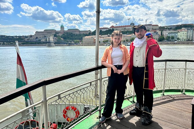 Bottomless Brunch and Cruise with Prosecco in Budapest - The timing: 10:30 boarding, cruise starts 12:00, ends 13:00