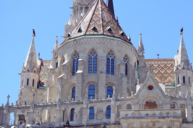 Buda Castle Tour: Fisherman's bastion and hidden gems - Buda Hill Funicular and Királyi Lovarda: movement and restored space