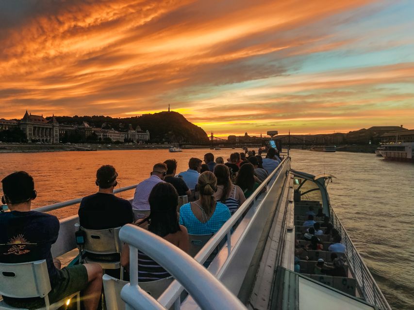 Budapest: 1-Hour Evening Sightseeing Cruise with Drink - Audio Guide and Free Wi-Fi: How to Get Your Money’s Worth