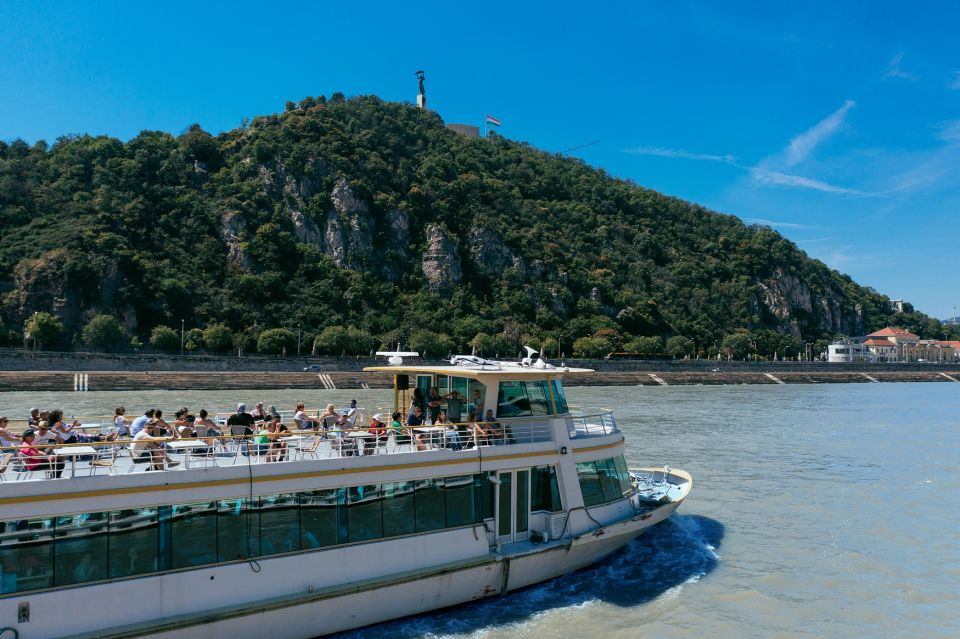 Budapest: 1-hour Sightseeing Danube River Cruise - What You Actually Get Onboard: Comfort, Audio, and Crowd Reality