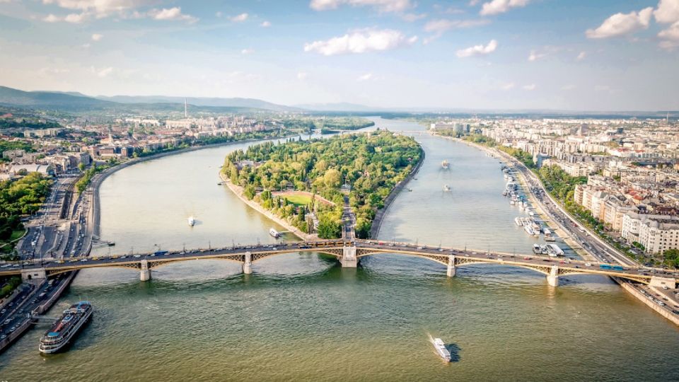 Budapest: 1-hour Sightseeing Danube River Cruise - Timing Tips: Choose Your Departure Like a Local