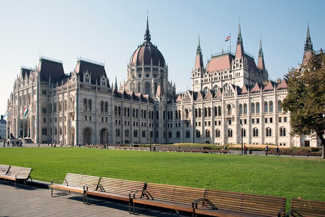 Budapest 3-Hour City Tour - Hungary’s major Catholic church stop: what to look for