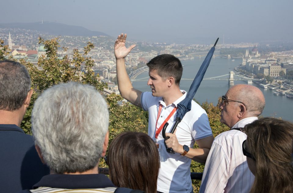 Budapest: 3-Hour Live Guided Sightseeing Tour - Price and value: $35 for orientation that saves you hours