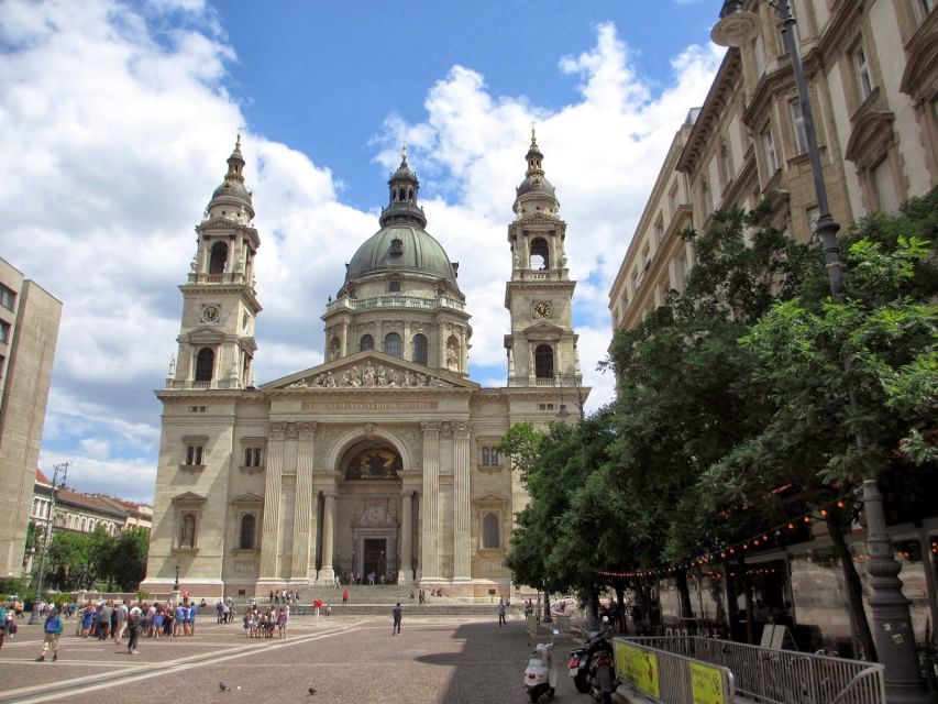 Budapest: 3-Hour Walking Tour of Pest with a Historian - St. Stephen’s Basilica: more than a famous exterior