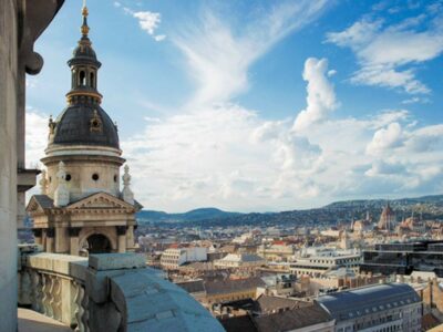 Budapest: 3-Hour Walking Tour of Pest with a Historian - Pest with a historian: how the stories actually land