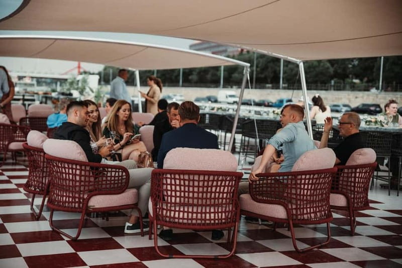 Budapest: BBQ Dinner Cruise w/ Live Music & Unlimited Drinks - The Danube route in a 2.5-hour cruise: Parliament to Liberty Bridge