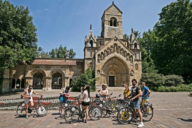 Budapest Bike Tour - Why this Budapest highlight ride makes sense (especially on day one)