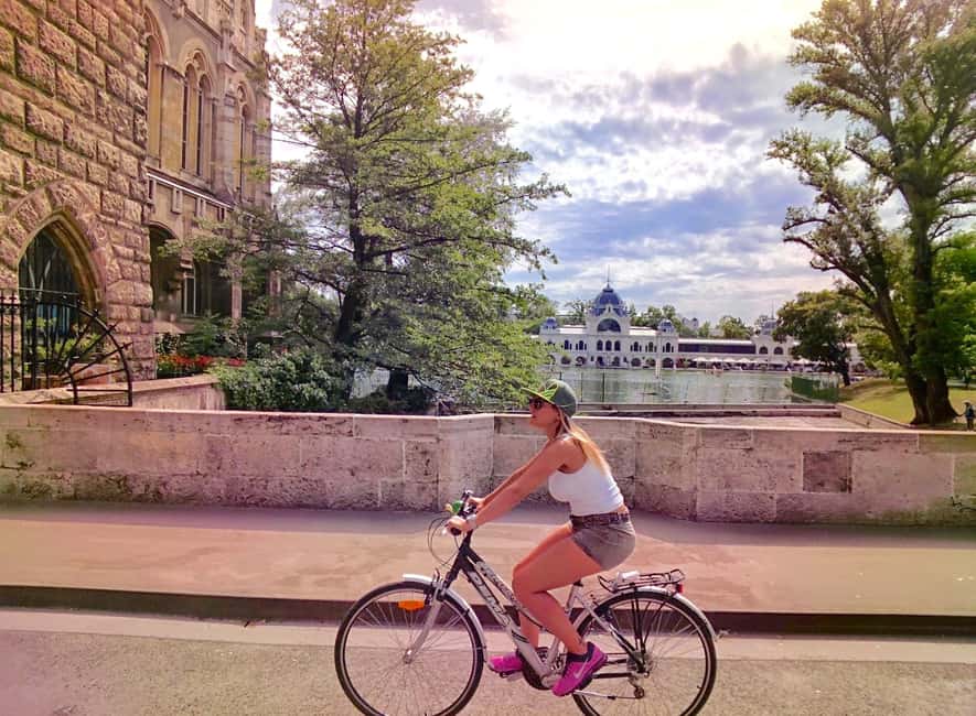 Budapest Bike Tour with a Hungarian Goulash - Riding conditions: easy pace, but don’t treat it like a bike lane day