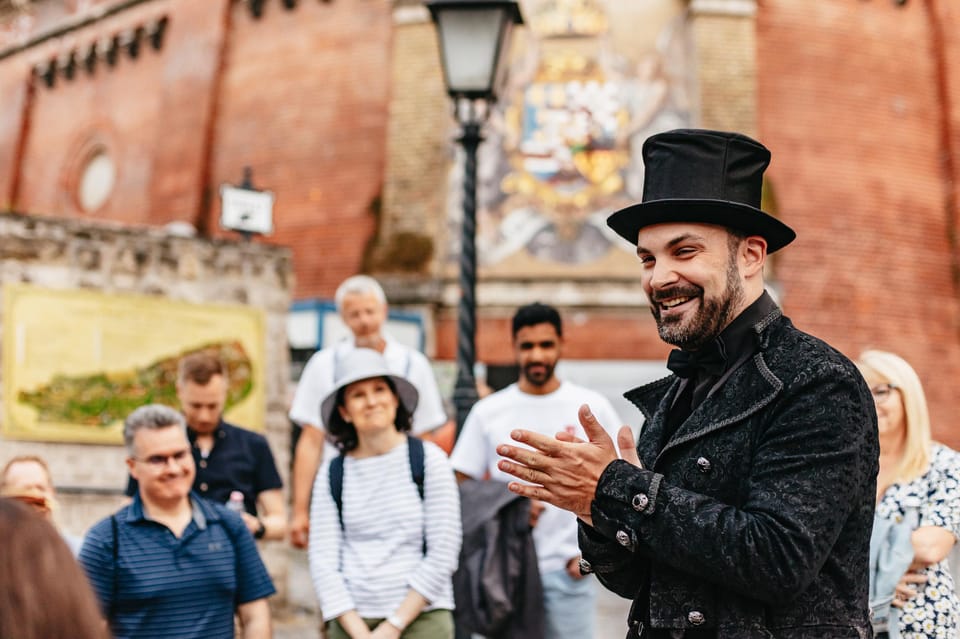 Budapest: Buda Castle District Vampires and Myths Night Tour - Photo Stop: Buda Castle’s Night Presence