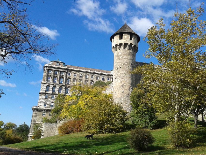 Budapest: Buda Castle Private Walking Tour - Matthias Church and Holy Trinity Square: the stop that grounds the story