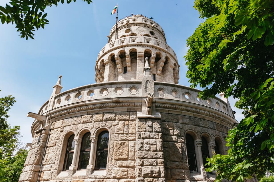 Budapest: Buda Hills Guided Hiking Tour with Optional Lunch - Optional lunch: langos in the middle of your hike