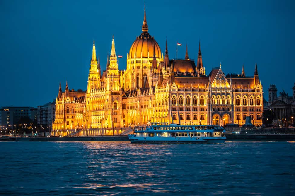 Budapest By Night Sightseeing Cruise - Why a 50-Minute Danube Night Cruise Works So Well