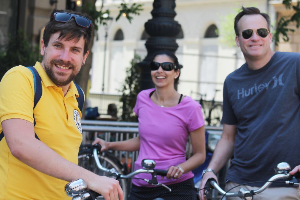 Budapest: City Bike Tour with Coffee Stop - St. Stephen’s Basilica and Liberty Square, Including Parliament Views