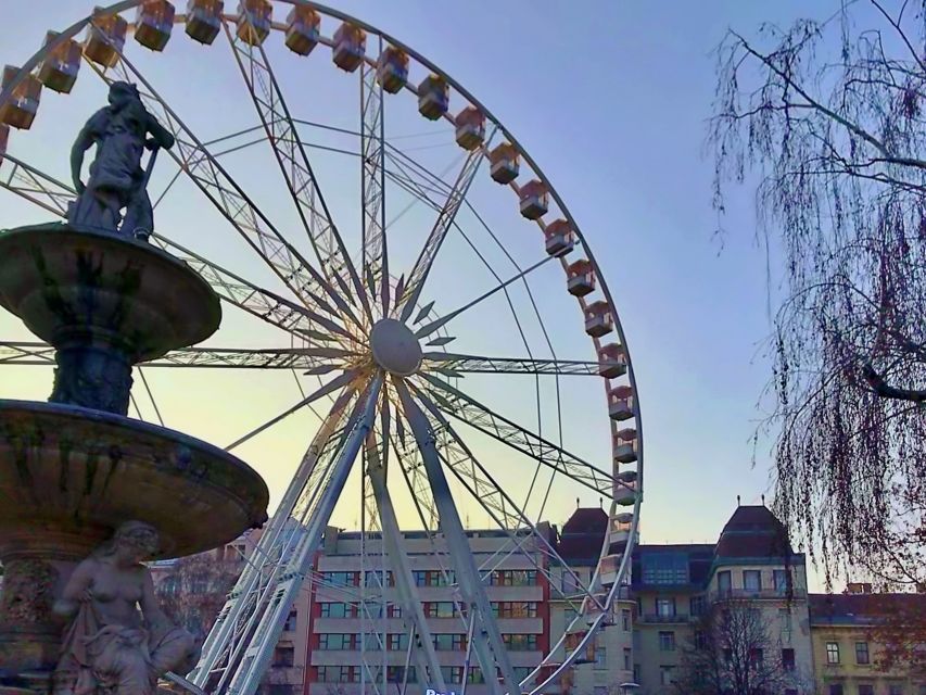 Budapest: City Discovery Tour - The optional 1-hour Danube cruise: the slow version of the same story