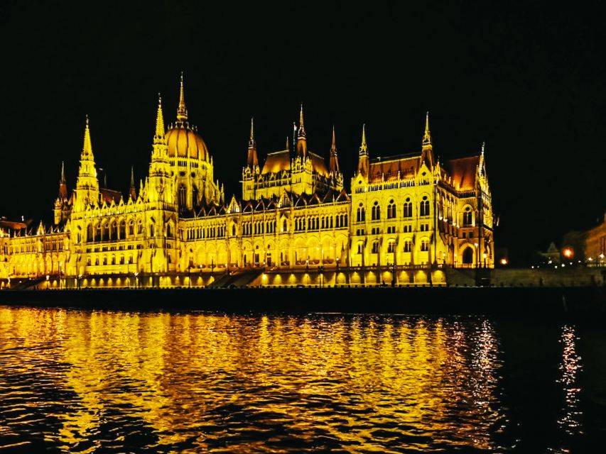Budapest: City Highlights Cruise with Welcome Drink - Key things I’d plan around