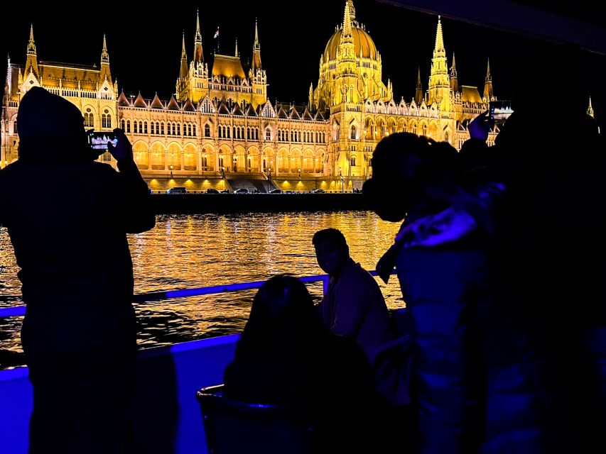 Budapest: City Highlights Cruise with Welcome Drink - What you’re really buying: value for $14 and why this works