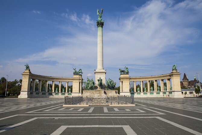 Budapest: City Park Self-Guided Walking Tour - City Park’s best 45 minutes start at Heroes’ Square