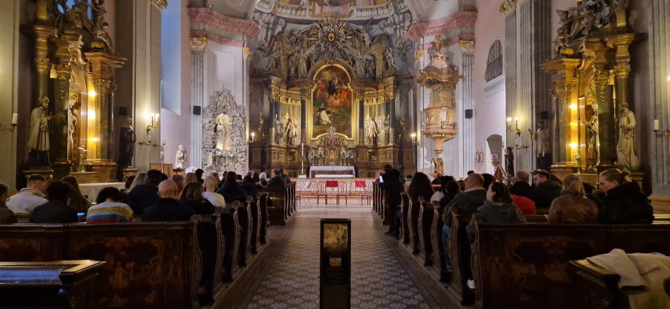 Budapest: Classical Music Concert in St. Michael's Church - Photo and phone etiquette: keep the evening about listening