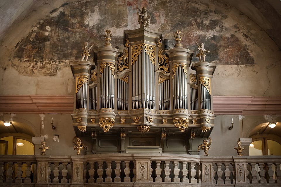 Budapest: Concert on the Oldest Working Organ in the City - Miklós Teleki and the Majestic Sounds series style