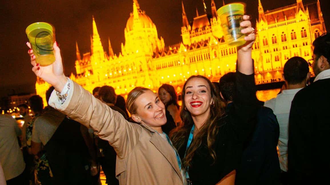 Budapest: Danube Beat Party Cruise with Drink Packages - After the boat: Morrisons 2 skip-the-line plus a party bus