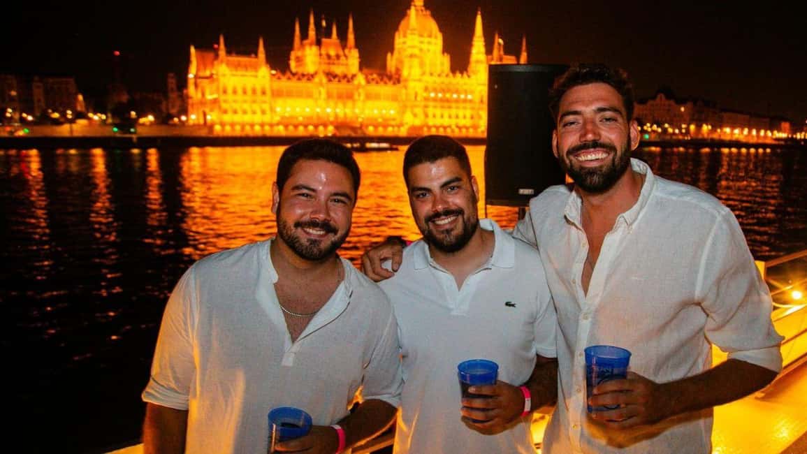 Budapest: Danube Beat Party Cruise with Drink Packages - Who this cruise is best for (and who should skip it)