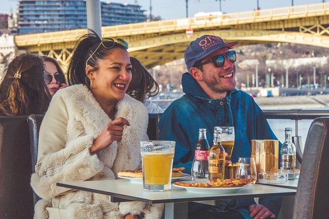 Budapest Danube Pizza Cruise with Welcome Drink - Onboard atmosphere: music, conversation, and seat strategy