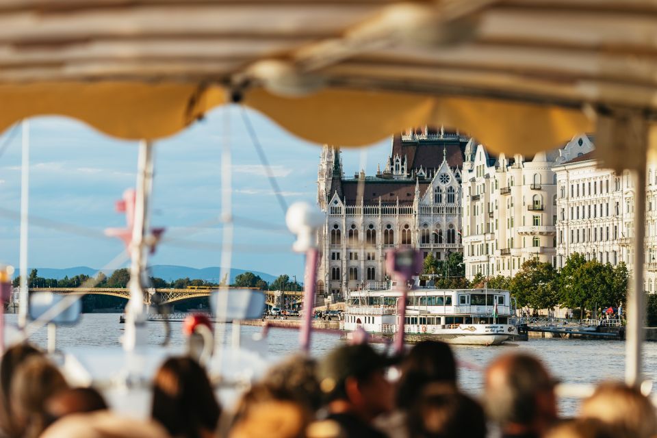 Budapest: Danube River City Lights Express Cruise - Parliament and the Danube stretch: how the city reads from water