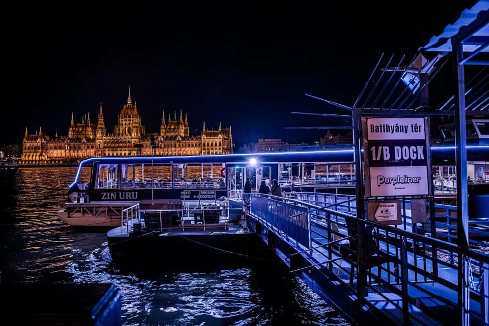 Budapest: Danube River Sightseeing Cruise with Audio Guide - Practical comfort: crowds, noise, and where to stand