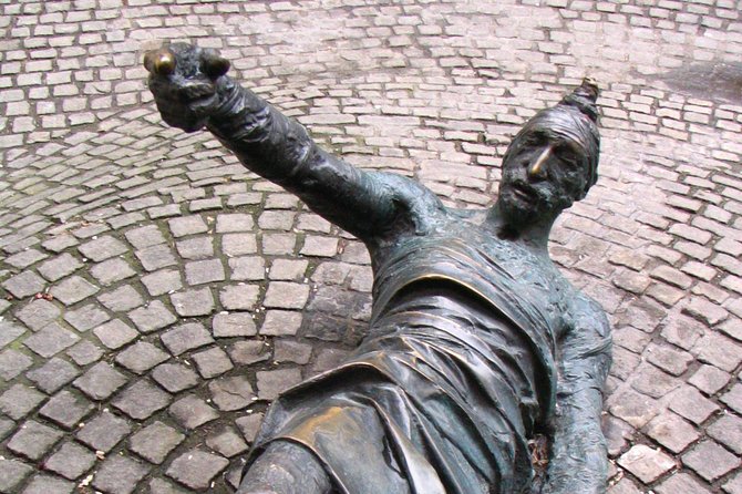 Budapest Dohany, Heroes', Rumbach synagogues & Jewish Ghetto Tour - Price and pacing: Is $63.52 worth it?