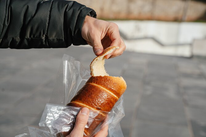 Budapest Food Tour: Market to Tavern with 14+ Tasters & Wines - Chimney cake and Hungarian dessert: ending on a sweet note