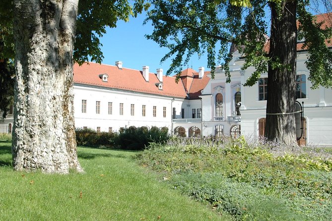Budapest Gödöllő Palace Royal ‘Sisi’ Residence Half-Day Tour - When the tour runs English plus German, your timing changes