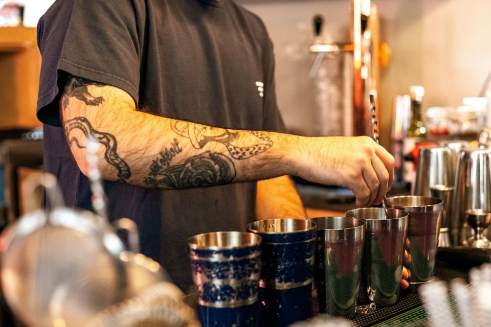 Budapest: Guided Bar Crawl Walking Tour - Key reasons this guided bar crawl hits the right notes