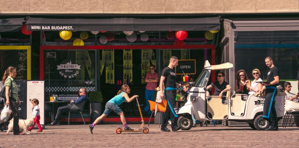 Budapest: Half-Day Exclusive Highlights Private Tour - Who should book this tuk-tuk highlights tour