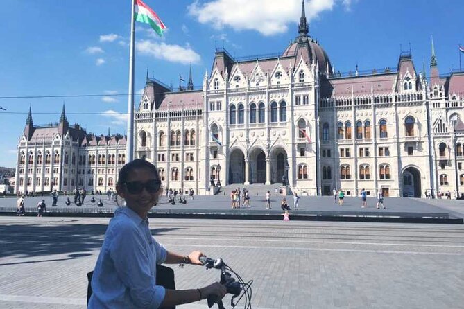 Budapest Highlights Bike Tour with a local guide - UNESCO moments: why the guide’s storytelling makes them click