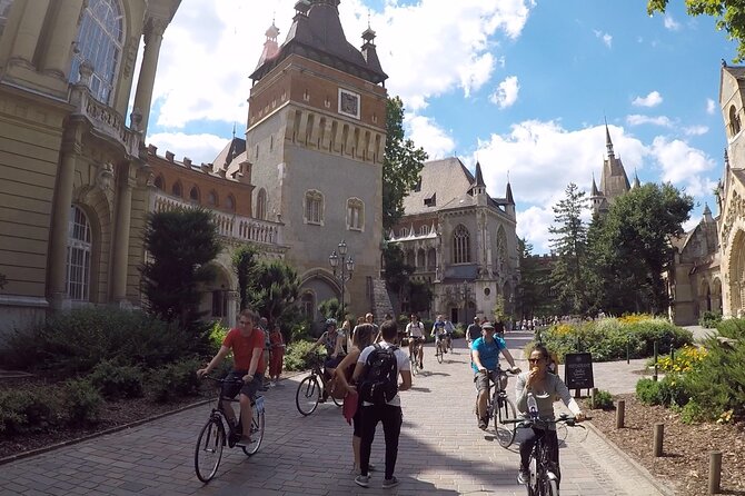 Budapest Highlights Bike Tour with a local guide - Price and value: why $34 can feel like a deal