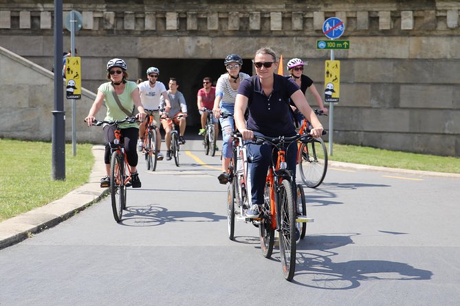 Budapest Historic Downtown Bicycle Tour in small groups - Andrássy favorites: Opera, St. Stephen’s Basilica, and Szabadság tér
