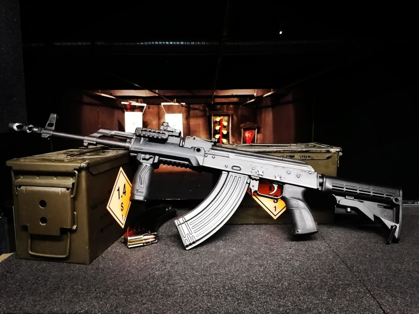 Budapest: Hollywood Gun Range Shooting Package - The 1-hour flow: safety briefing, setup, then a tight shooting session