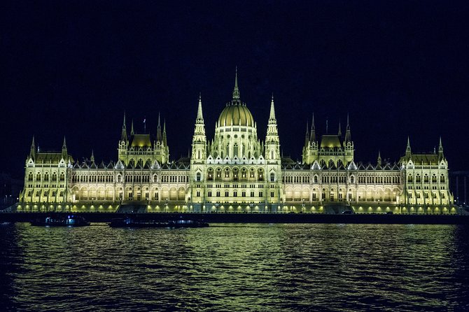 Budapest Night Walking Tour with Danube River Cruise - Your Night Starts at the Hungarian State Opera House