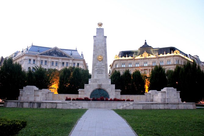 Budapest Night Walking Tour with Danube River Cruise - Szent István Basilica and the Story of Hungary’s Founder