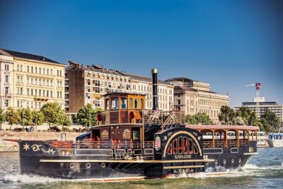 Budapest Paddle Steamer Danube Cruise with Tokaj & Audio Guide - Warm Comfort on the Water: Heated Space, Blankets, Umbrellas