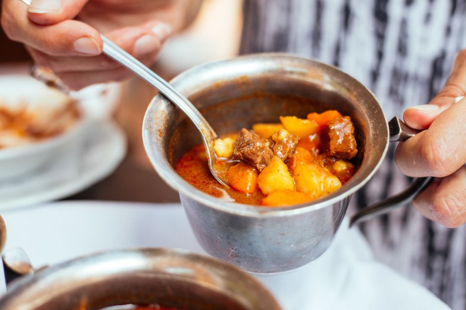 Budapest: Private Food Tour – 10 Tastings with Locals - The market-meets-history effect: what your guide adds between bites
