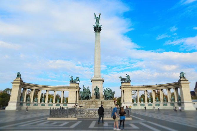 Budapest Private Luxury Sightseeing Tour with Guide and Transport - Getting picked up and rolling in comfort