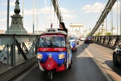Budapest Romantic Private Tuk Tuk Tour - Starting in Pest: Károlyi Garden and the “Petite Paris” Area