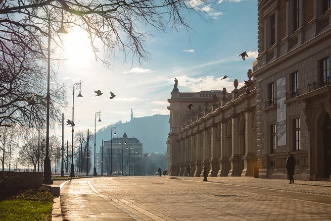Budapest Romantic Private Tuk Tuk Tour - Practical Tips to Get the Best Two Hours