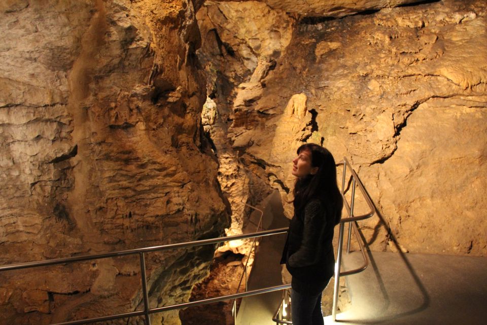 Budapest: Semlő-hegyi & Pál-völgyi Caves Guided Walking Tour - Price and value: what $52 buys you in the cave world