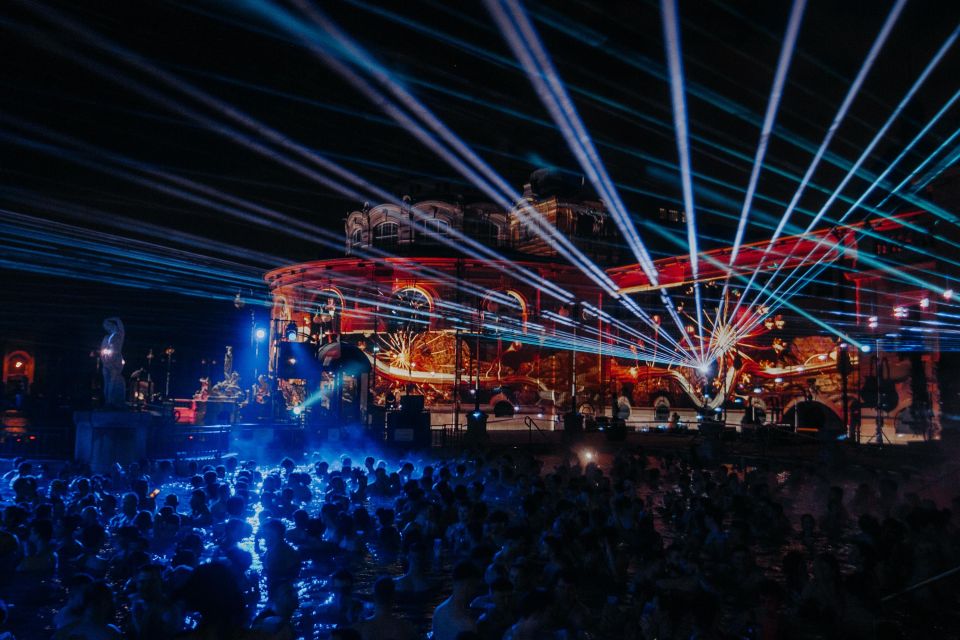 Budapest: Sparty - The Ultimate Late-Night Spa Party Ticket - Weather, comfort, and the “will I freeze?” question