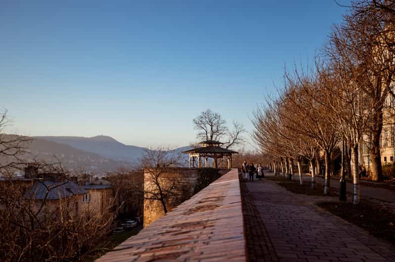 Budapest: The WWII Siege of Buda Castle & Bomb Shelter Tour - Weather, Timing, and What to Bring so You Don’t Freeze or Fuss